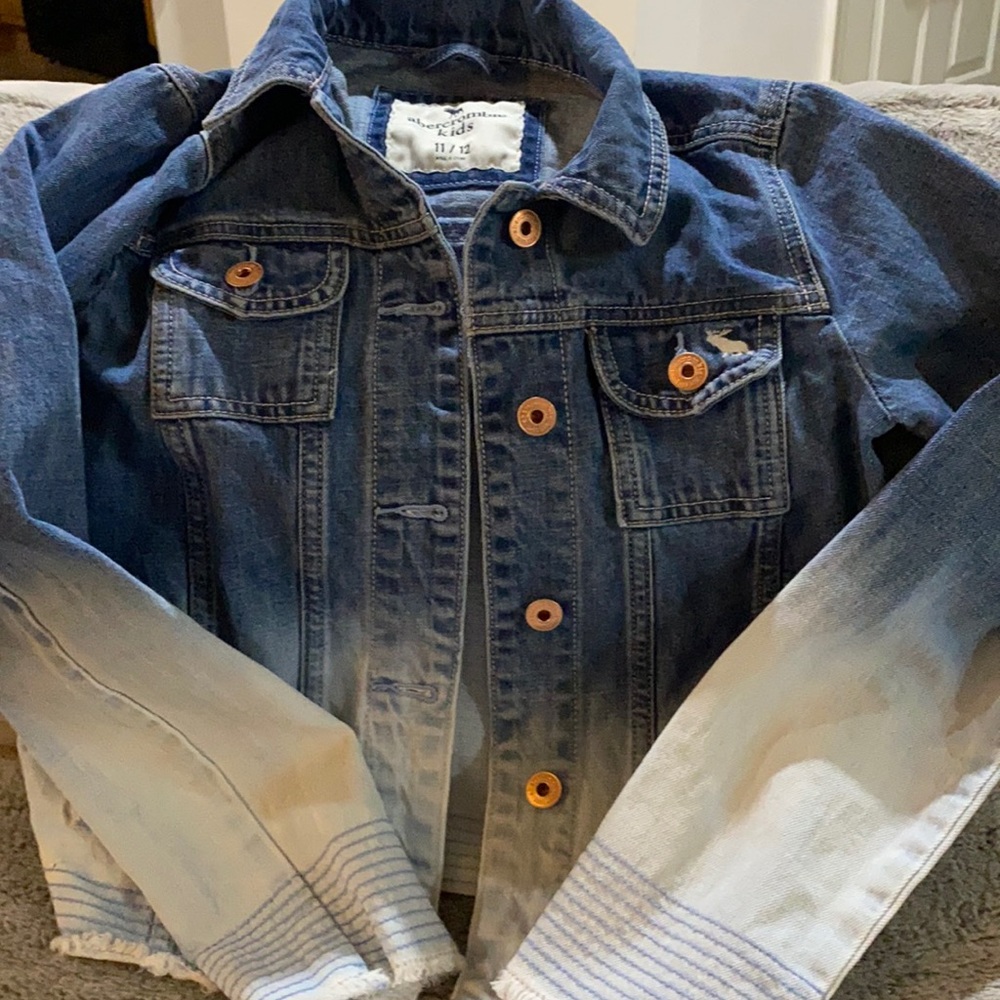 Abercrombie Kids size 11/12 ombré Jean Jacket